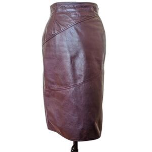 Vintage MASKA Plum Leather Made In Italy Diagonal Seam Detail Midi Skirt, Sz 2/4